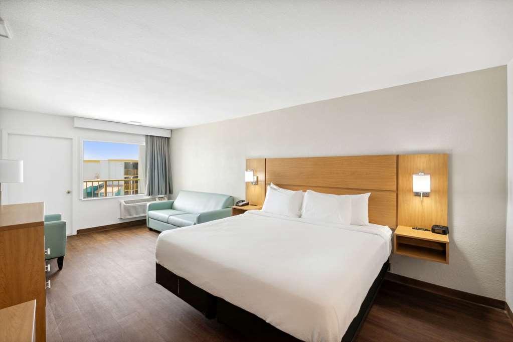 Chateau Beachfront Hotel, A By The Sea Resort Panama City Beach Pokoj fotografie